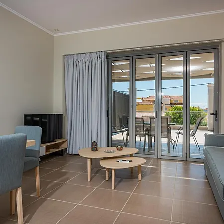 Metsovo Big Apts * Laganász