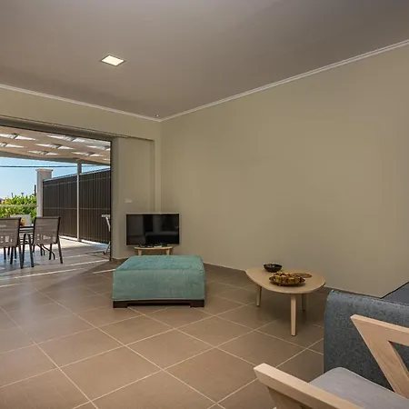 Metsovo Big Apts Λαγανάς