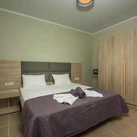 Metsovo Big Apts * Laganász